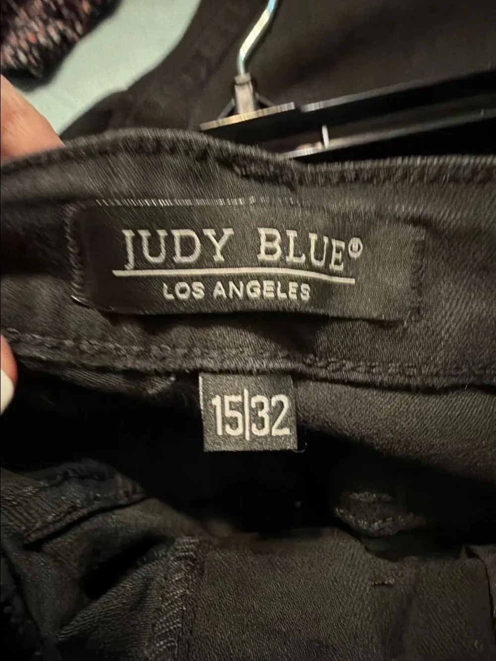 Judy Blue Black Capri Fit Pants - Size 15 - Picture 2 of 3